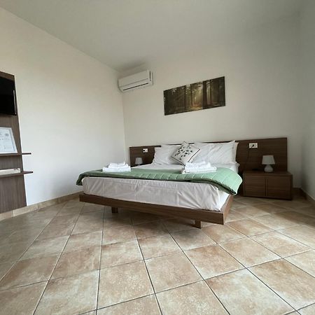 Maison De Cheeramie - Tourist Apartments Tra Mare E Etna Mascali Eksteriør bilde