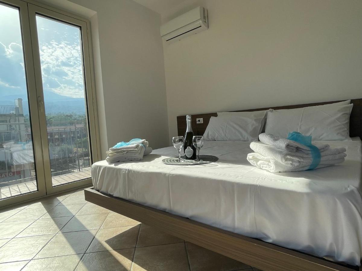 Maison De Cheeramie - Tourist Apartments Tra Mare E Etna Mascali Eksteriør bilde